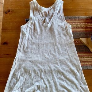 𝗟𝗶𝗹𝘆 𝗣𝘂𝗹𝗶𝘁𝘇𝗲𝗿 𝗖𝗼𝘁𝘁𝗼𝗻 𝗧𝗼𝗽